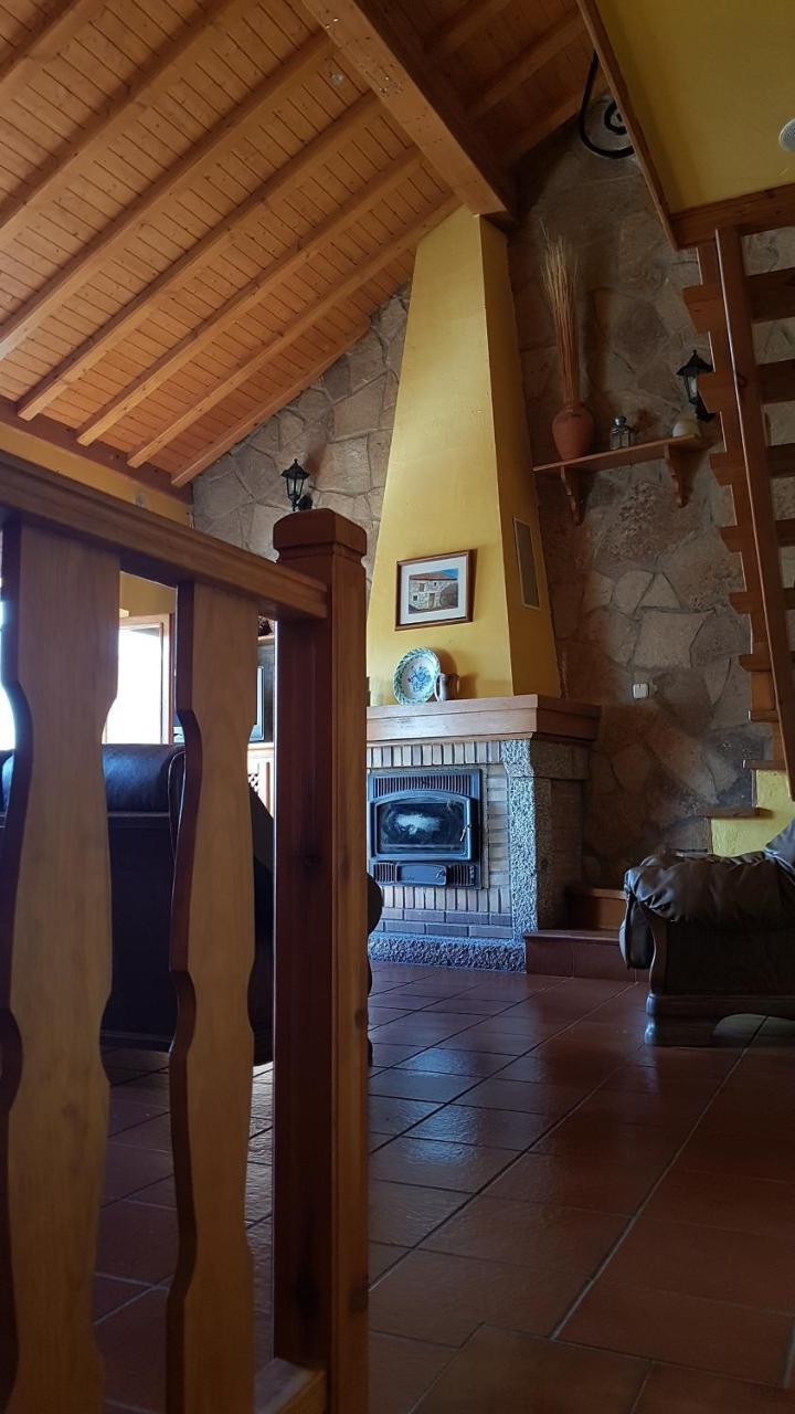 Maison d'hôtes Casa Rural El Casillo Del Abuelo Goyo à Navarredonda Extérieur photo